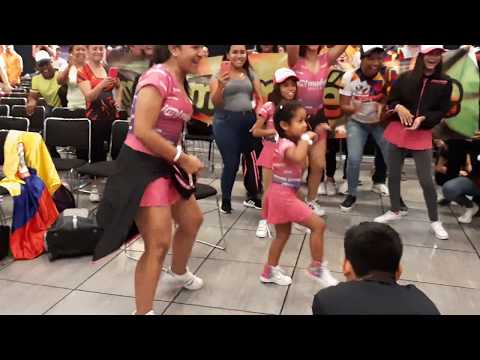 rebota - coreografia - niña bailando reggaeton  -