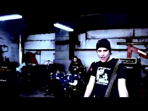 AKRATA "De Nuevo En Pie" Videoclip Oficial