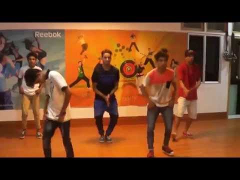 AKASH teaching dance