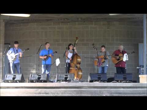 Billie Renee & Cumberland Gap - I Just Think I'll Stay Around - Lanny Franklin Bluegrass Festival