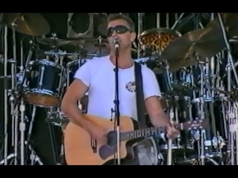 James Reyne (live at The Grand Prix)
