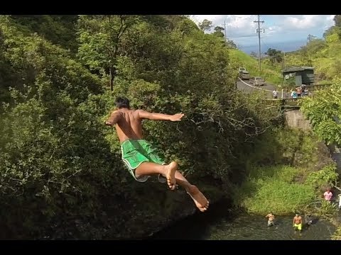 Hana Cliff Diving - Maui Barefoot Ninjas