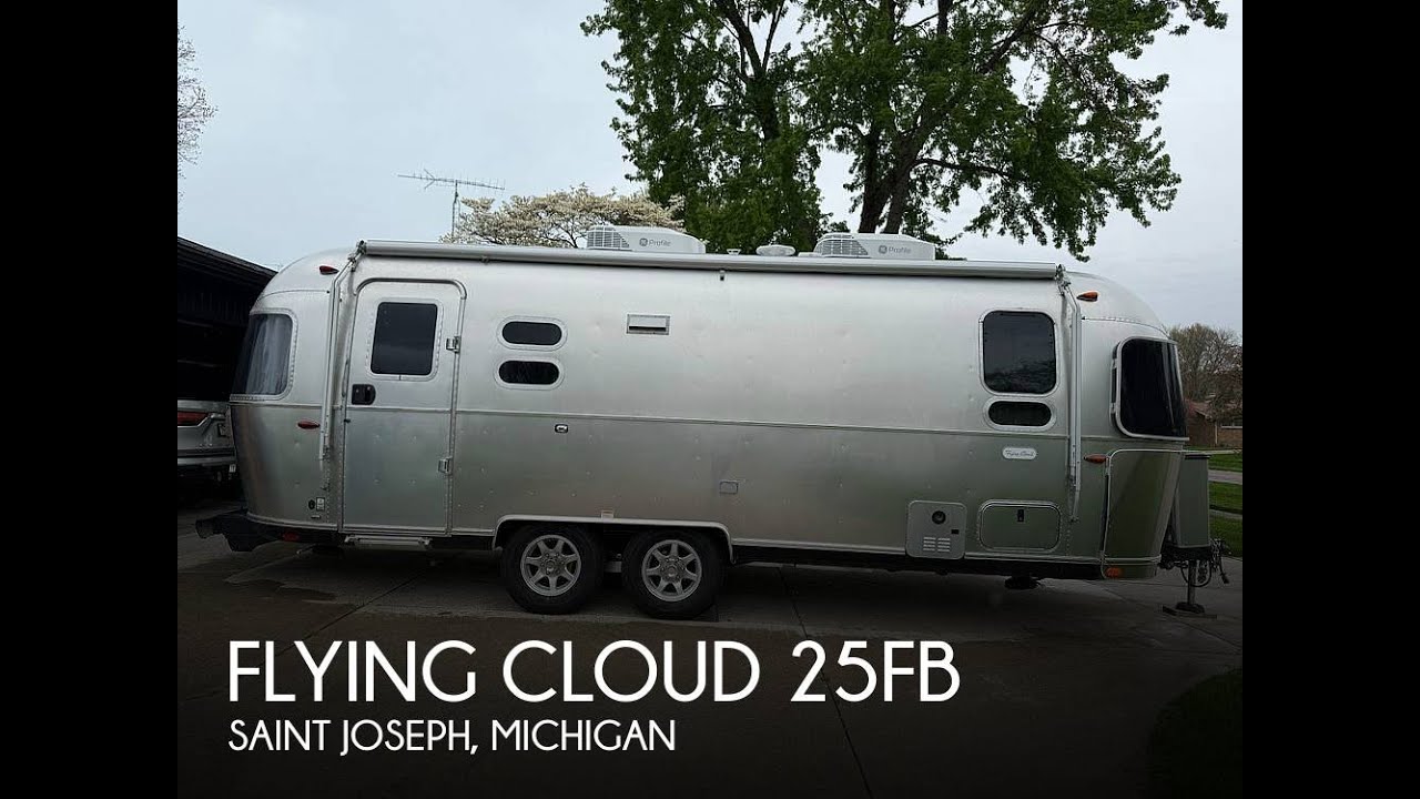 A photo of this 2024 Airstream Flying Cloud 25FB Queen