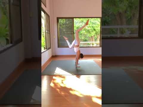 Day 25 of #MyGoToPoses is#gandhabherundasana#chinstand#scorpionpose#chinscorpion#viparitasalabhasana