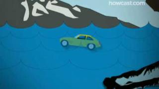 How to Escape a Car Sinking in Deep Water