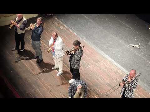 Mnozil Brass Jubilee : Summertime , Vivaldi (summer), Thunderstruck - Back In Black (AC/DC)