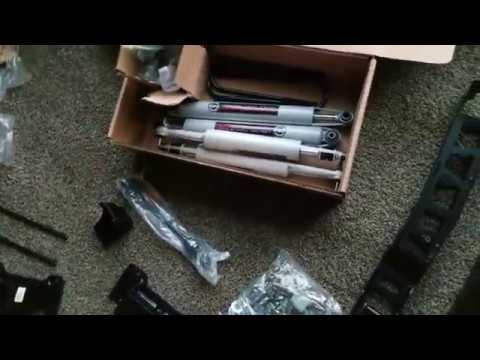 Rough Country 5 Inch Lift Ford Ranger 98-2011 Unboxing