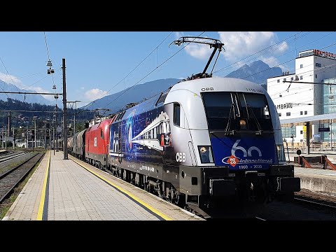 Freight train in Innsbruck: ÖBB-Taurus class 1116 arrives in double traction