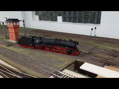 Spur 1 ... 03 1010 verlässt Hattingen