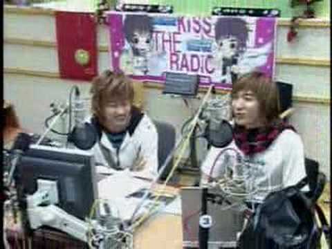 Sukira 2006.12.15 - Sort of quick medley by Teuki & Eunhyuk
