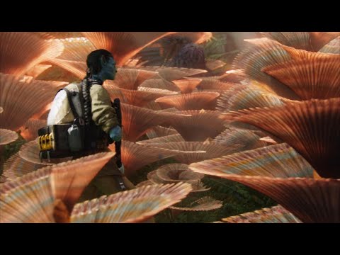 Avatar(2009) Jake exploring Pandora in his Avatar body.