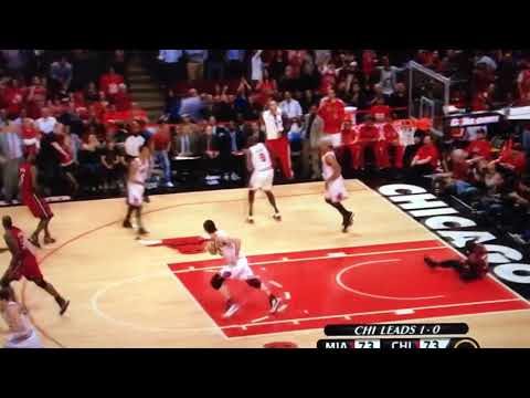 Ömer Aşık's Block Dwayne Wade