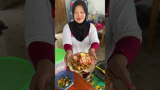 Download lagu Eating ketoprak is really delicious #snacks #selling ideas mp3
