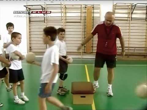 Budai Farkasok utánpótlás kézilabda klub.