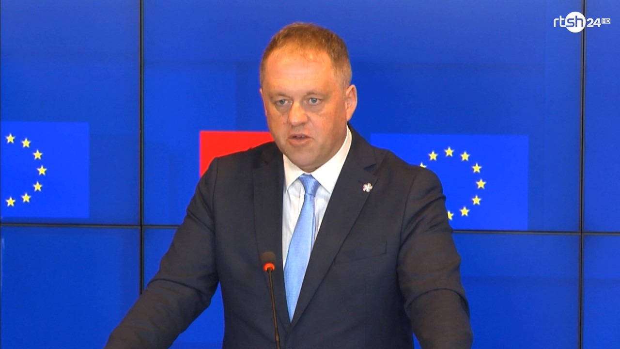 Shqipëria mbyll kapitullin e katërt të negociatave me BE-në, ministri irlandez Byrne: Progres i qëndrueshëm drejt anëtarësimit
