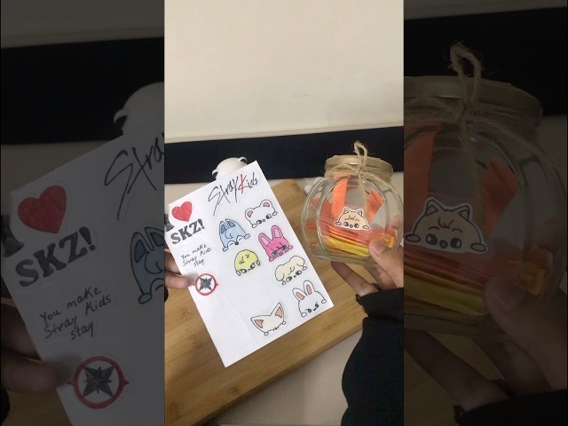 Vídeo relacionado con 157pcs Pegatinas St&ray Kids, Str&ay Kids Stickers, StrayKids Pegatinas Kawaii, Kpop Pegatina, Impermeables Pegatina para Botellas de Agua, Portátil, Monopatín, Bicicleta