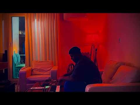 Persian deep house (performance)