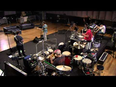 Chris Isaak — Dancin’ (live)