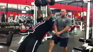 Jimi Newton training chest @ The Field House!