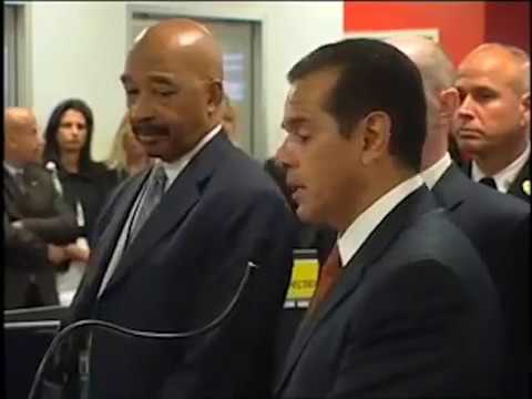 Los Angeles World Airports - Customer Success Story (Antonio Villaraigosa - Mayor)
