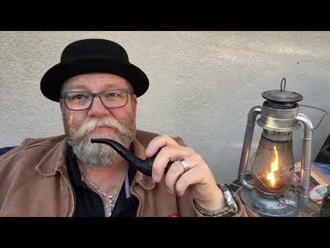 Rattrays Old Gowrie  Pipe With Maltese Falcon