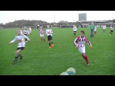JSV E1 Geinoord E1 eerste helft zaterdag 7 november 2015