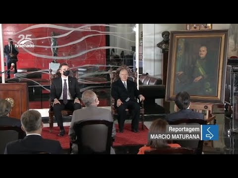 Senado homenageia José Sarney com apresentação de retrato pintado por artista português