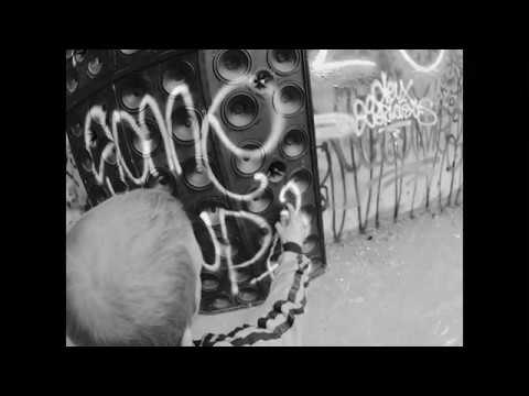 (CLIP) Cas D'Ecole X Deux Lyricists - Le Monde Sonne Occupé