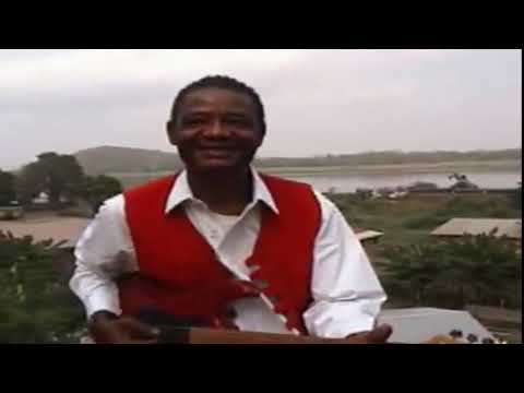 Kitsusu Mabiala - Maman na Papy - clip officiel