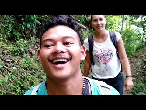 Walk on the jungle back from Wae Rebo village with Mischa from Slovakia