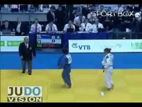 JUDO 2009 Grand Slam Moscow: Yoshie Ueno 上野順恵 (JPN) - Marielle Pruvost (FRA)