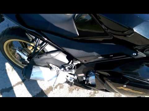 Yamaha yzf r125 Stock vs universal Leo Vince exhaust