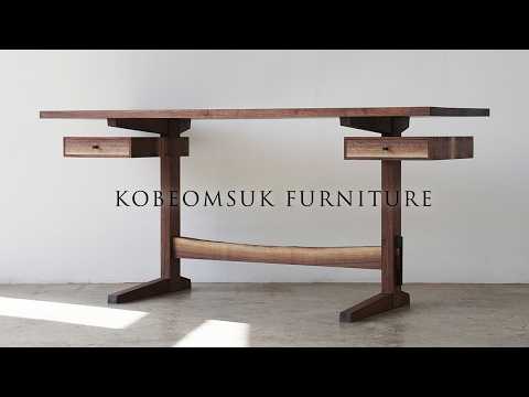 The Eun Desk – For My Daughter | Kobeomsuk Furniture