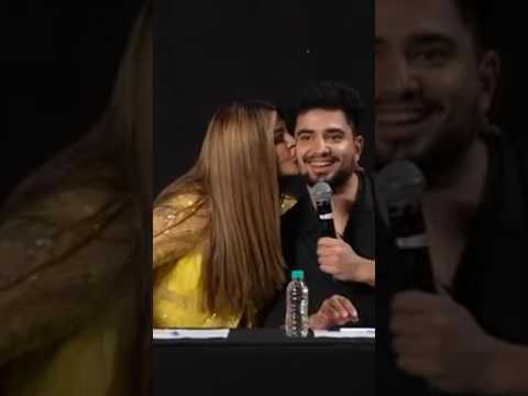 Rakhi Sawant kisses Samay Raina on India's Got Latent #samayraina #indiasgotlatent