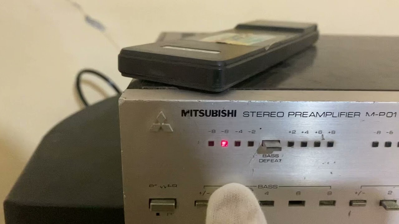 1979 Rare Mitsubishi M-P01 Stereo Preamplifier