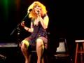 Esthero-Patiently Live