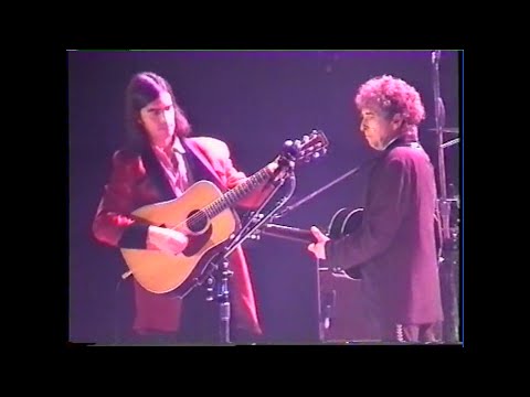 Bob Dylan, "And no one is better ’n you"  To Ramona, Newcastle 1998