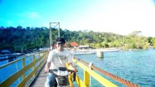 preview picture of video 'Nusa Ceningan bridge'