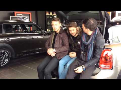 MINI Countryman Picnic bench - the cheesy Product demonstration! -Ocean MINI tv