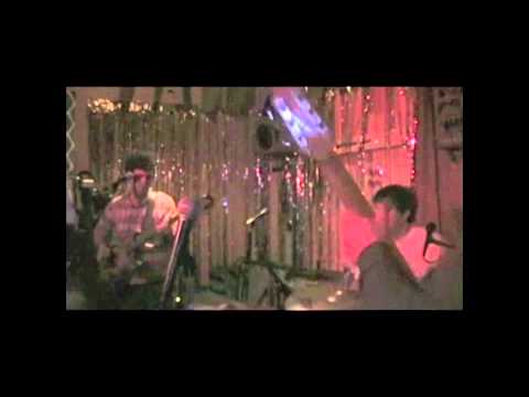 Fe Fi Fo Fums - Stork Club 2006 - 3. I Can't Stop Shaking