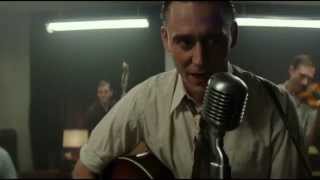 Tom Hiddleston &quot;Move it on Over&quot;
