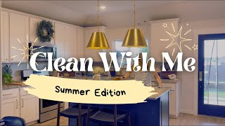 Cleaning My House When Life Feels Crazy! {Quick SUMMER Clean With Me!}