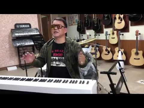 Хөгжим Батсүх, Шүлэг Оюунцэцэг "Түүнд би хайртай байсан" Дуучин Б. Цогтдэлгэр