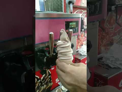 chocolate icecream #chocolateicecream #icecreamrecipe #icecreamrolls  #summervibes #youtubeshorts