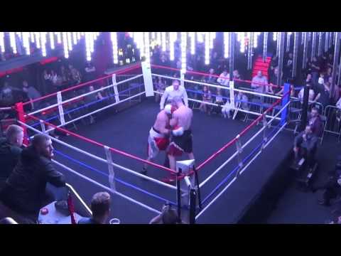 James Higgy vs Ste Delano 02/04/2016 - Liverpool