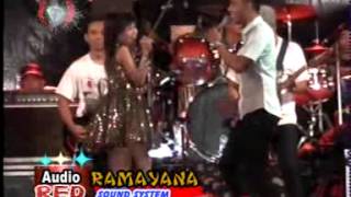 Download lagu Senyum Dan Perang Gerry Feat Tasya mp3 Download lagu Senyum Dan Perang Gerry Feat Tasya mp3