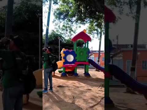 Práctica de Avistamiento de Aves en el Bulevar Almirante Padilla Municipio Miranda-Zulia