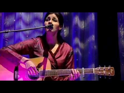 Souad MASSI Live Acoustic 2007.avi