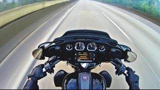 Momento Ae:  Harley-Davidson Street Glide CVO com PK e RA