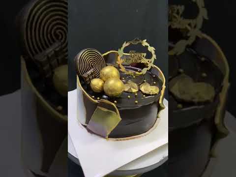 chocolate overload cake by Pallavi's Taste Affair cakes and cooking classes